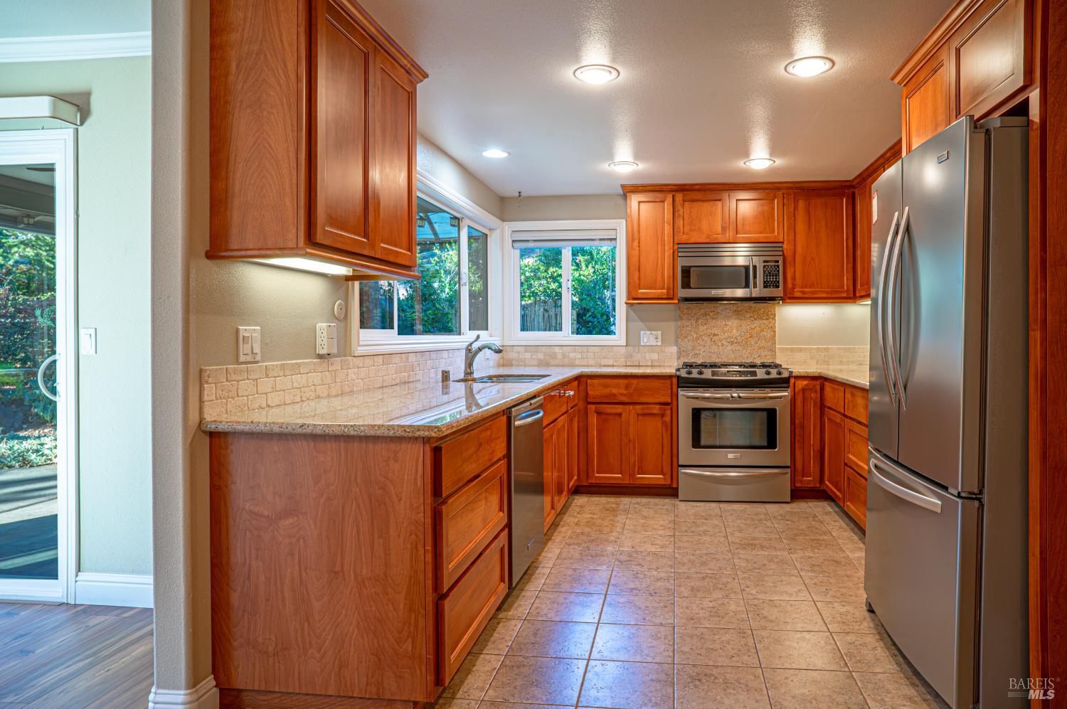 6401 Meadow Creek Lane Santa Rosa CA 95409