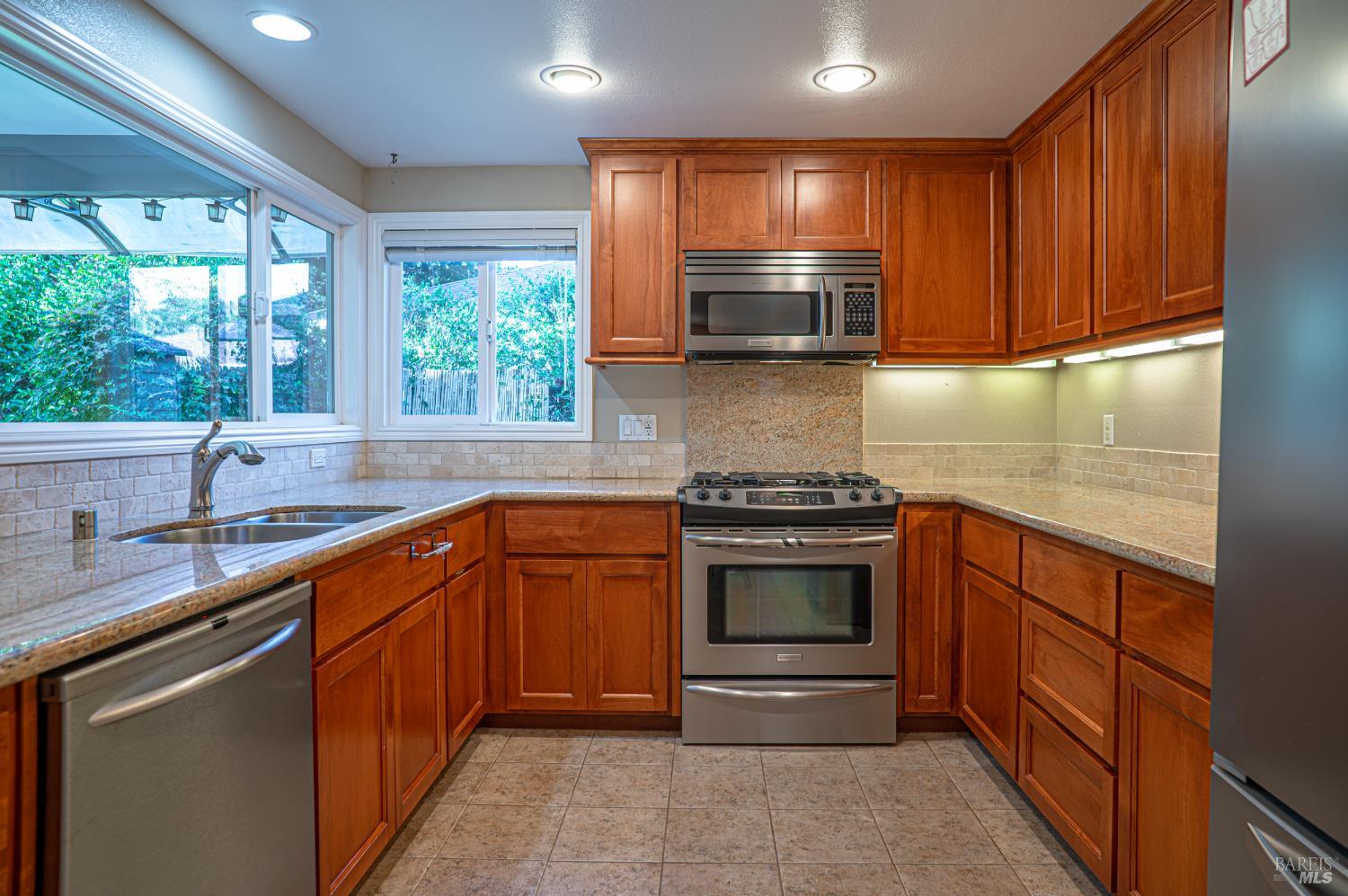 6401 Meadow Creek Lane Santa Rosa CA 95409