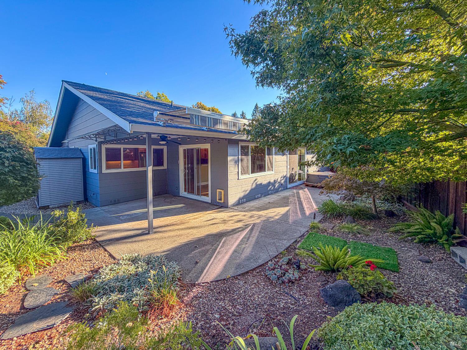 6401 Meadow Creek Lane Santa Rosa CA 95409