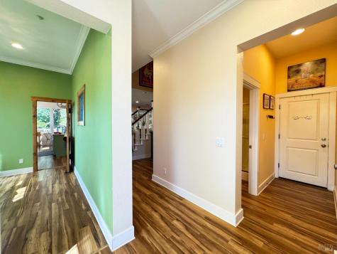 121 Zinfandel Court Cloverdale CA 95425