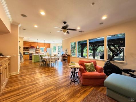 121 Zinfandel Court Cloverdale CA 95425