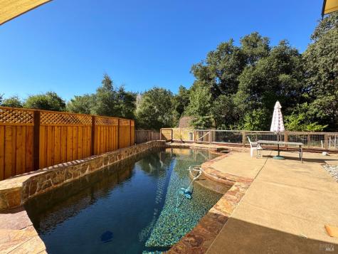 121 Zinfandel Court Cloverdale CA 95425