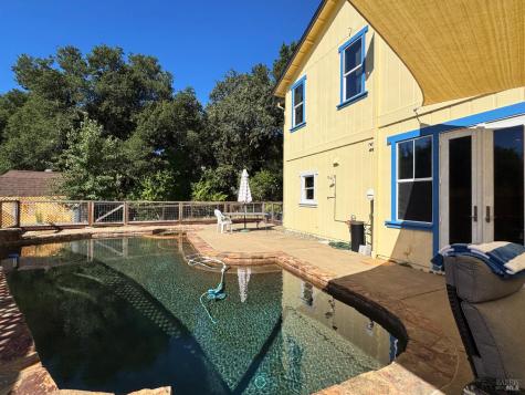 121 Zinfandel Court Cloverdale CA 95425