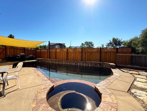 121 Zinfandel Court Cloverdale CA 95425