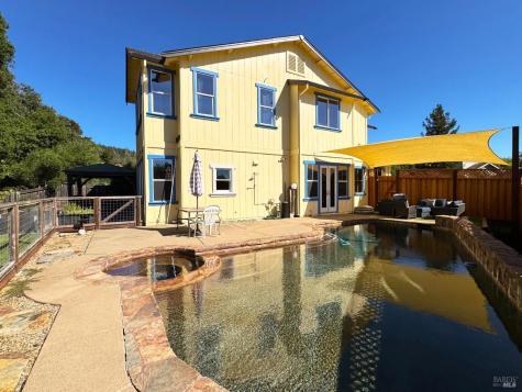 121 Zinfandel Court Cloverdale CA 95425