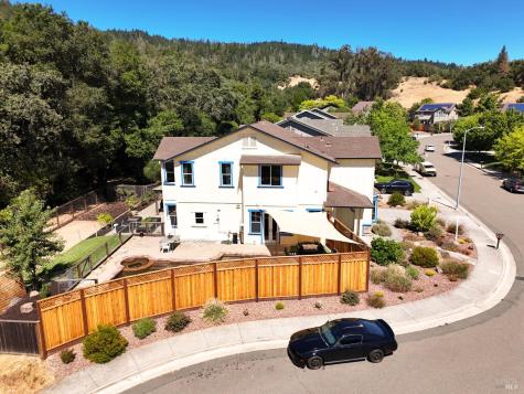 121 Zinfandel Court Cloverdale CA 95425