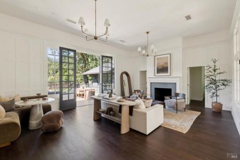 49 Hillcrest Avenue Larkspur CA 94939