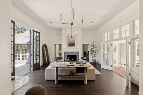 49 Hillcrest Avenue Larkspur CA 94939