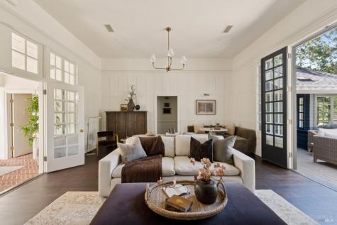 49 Hillcrest Avenue Larkspur CA 94939