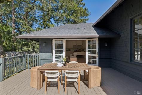 49 Hillcrest Avenue Larkspur CA 94939