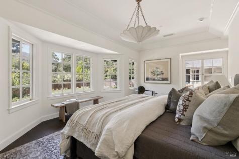 49 Hillcrest Avenue Larkspur CA 94939