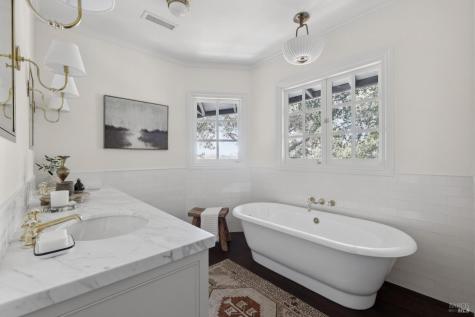 49 Hillcrest Avenue Larkspur CA 94939