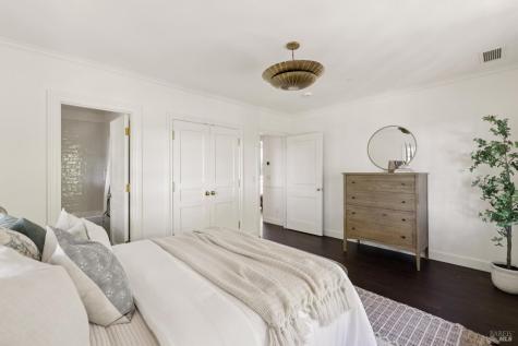 49 Hillcrest Avenue Larkspur CA 94939