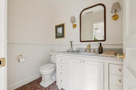 49 Hillcrest Avenue Larkspur CA 94939