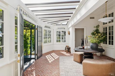 49 Hillcrest Avenue Larkspur CA 94939