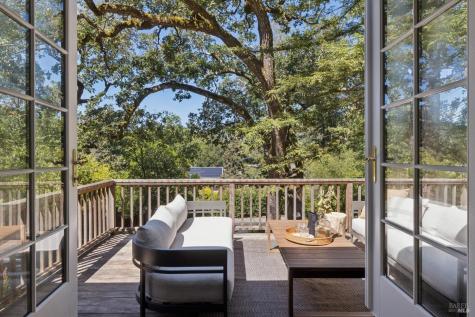 49 Hillcrest Avenue Larkspur CA 94939