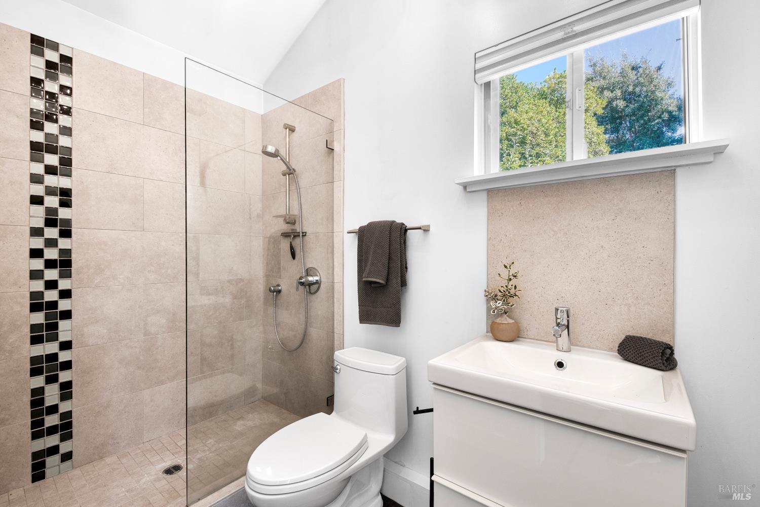538 3rd Street E Sonoma CA 95476
