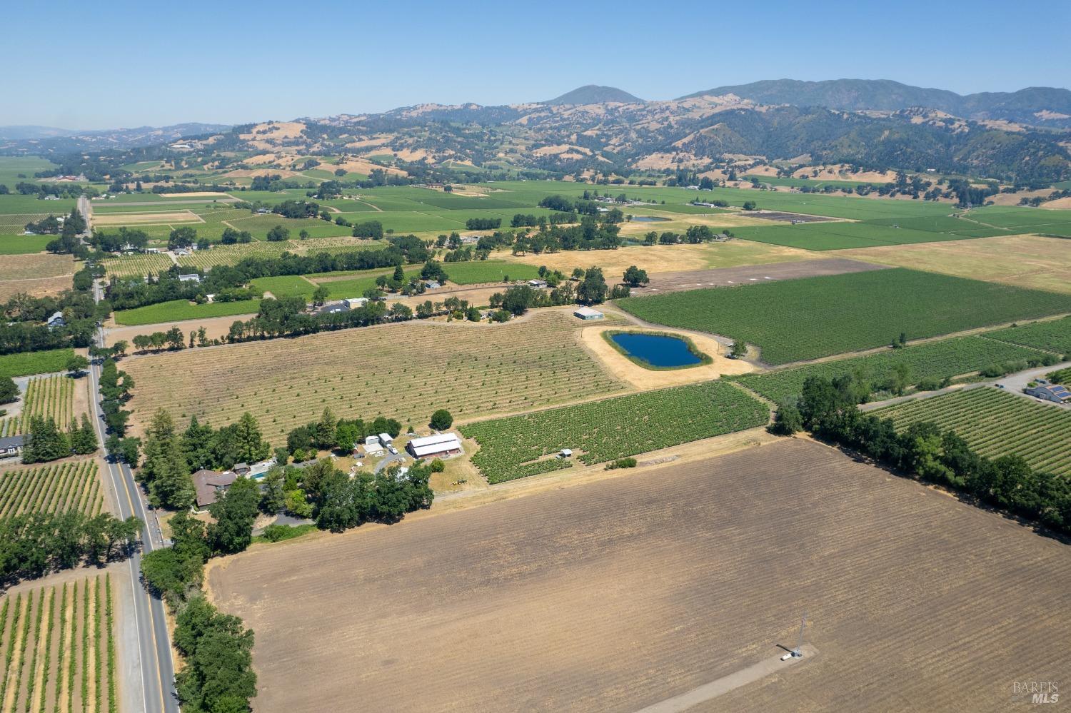 5744 Highway 128 Geyserville CA 95441