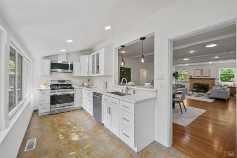 5 Hillside Avenue Kentfield CA 94904