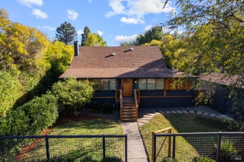 5 Hillside Avenue Kentfield CA 94904