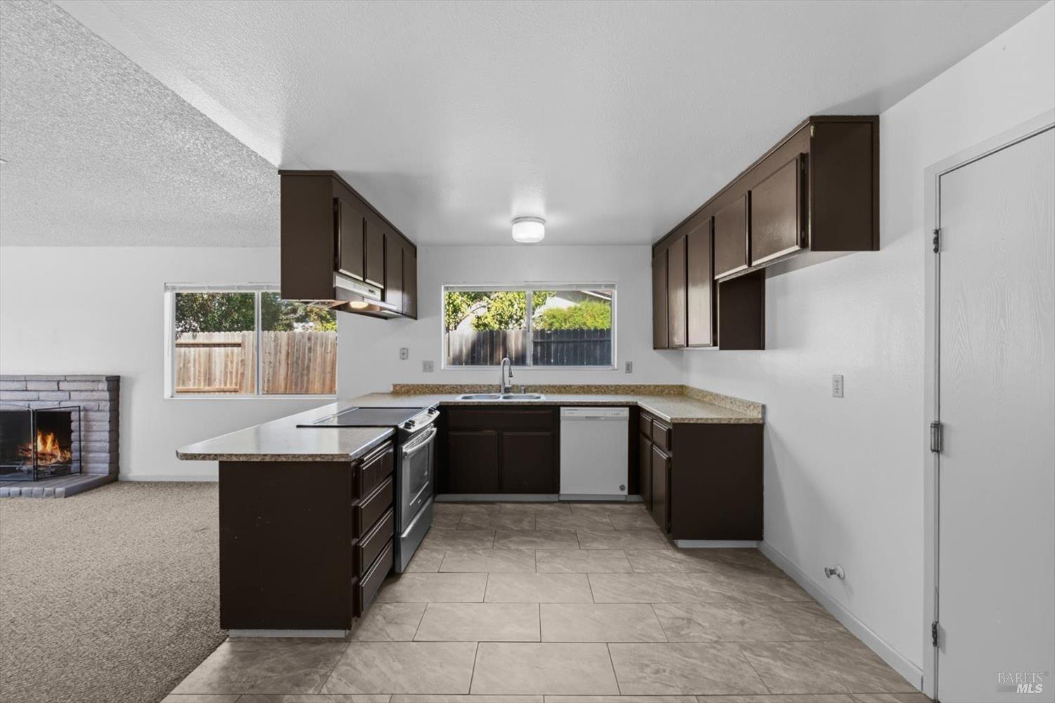 805 Avon Court Dixon CA 95620