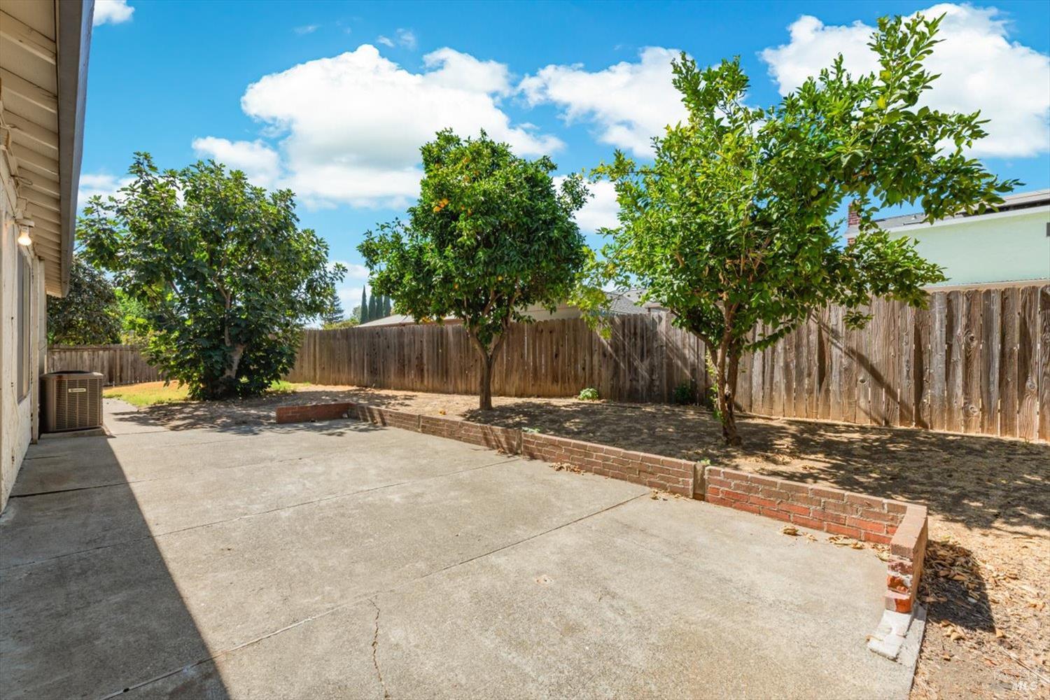 805 Avon Court Dixon CA 95620