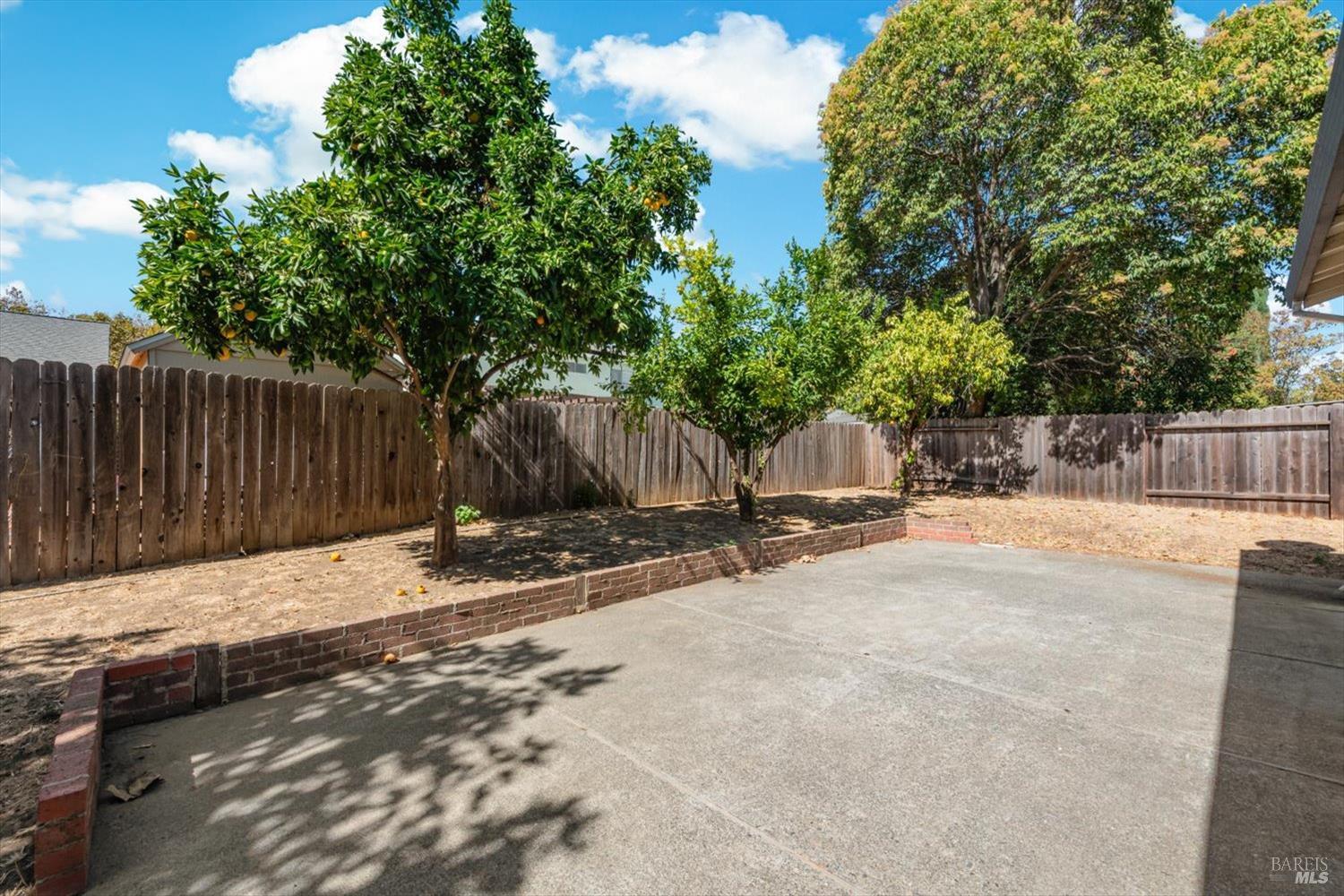 805 Avon Court Dixon CA 95620