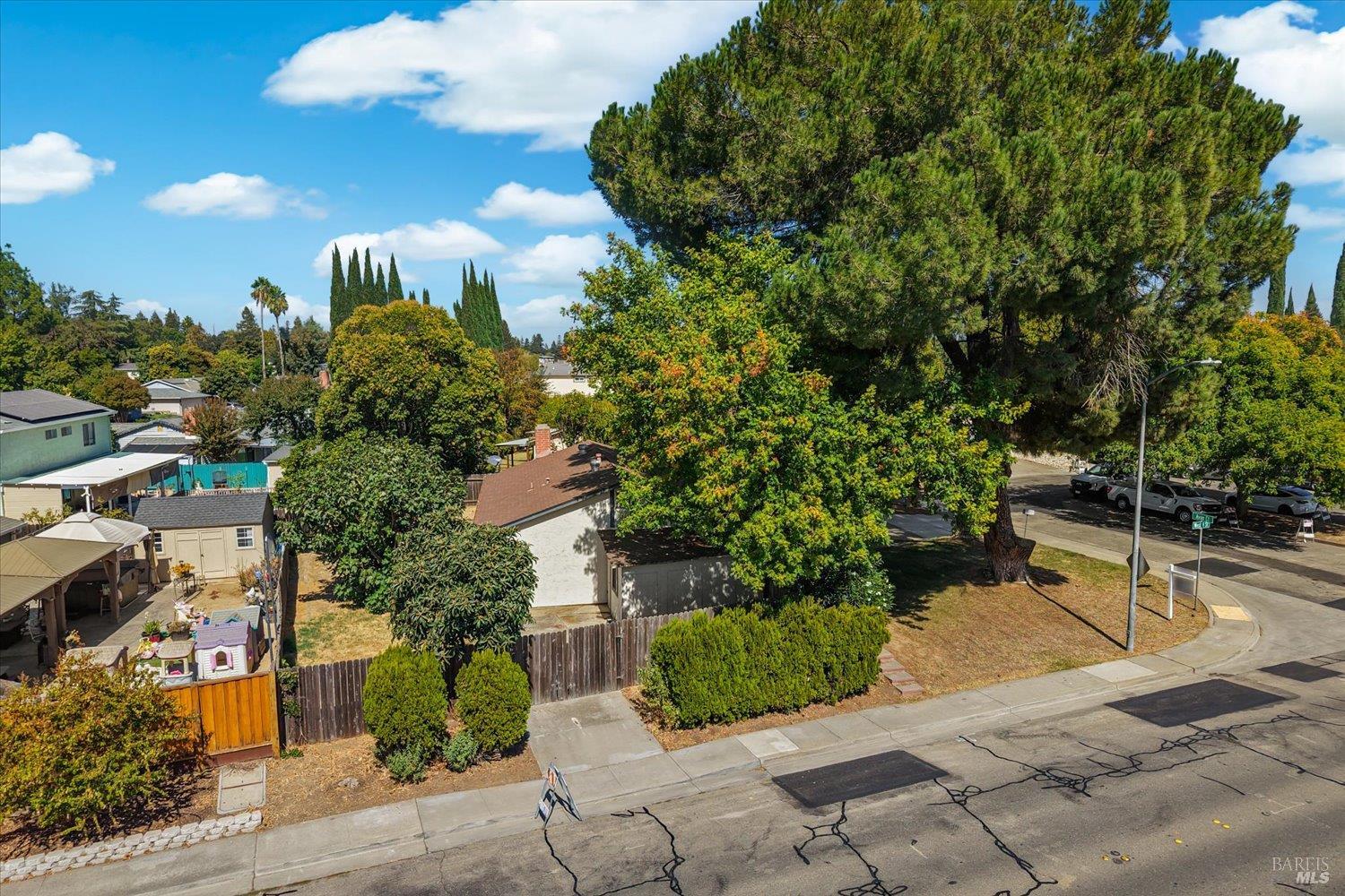 805 Avon Court Dixon CA 95620
