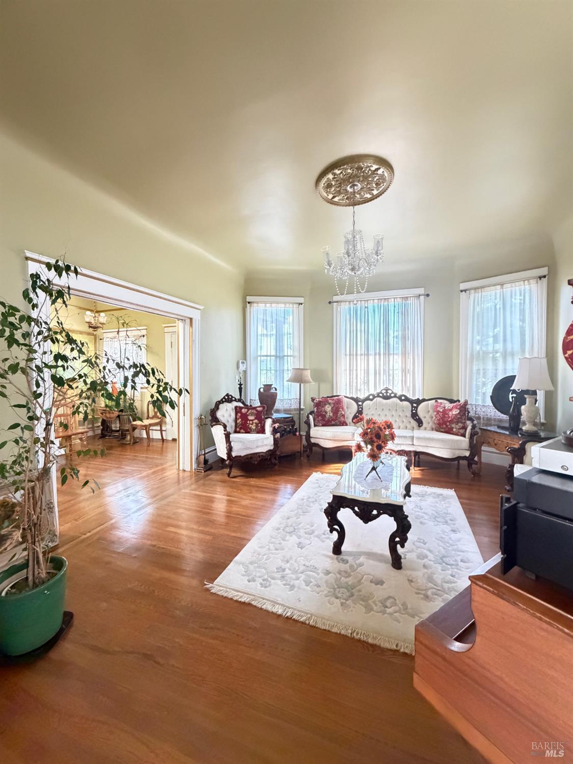 531 York Street Vallejo CA 94590