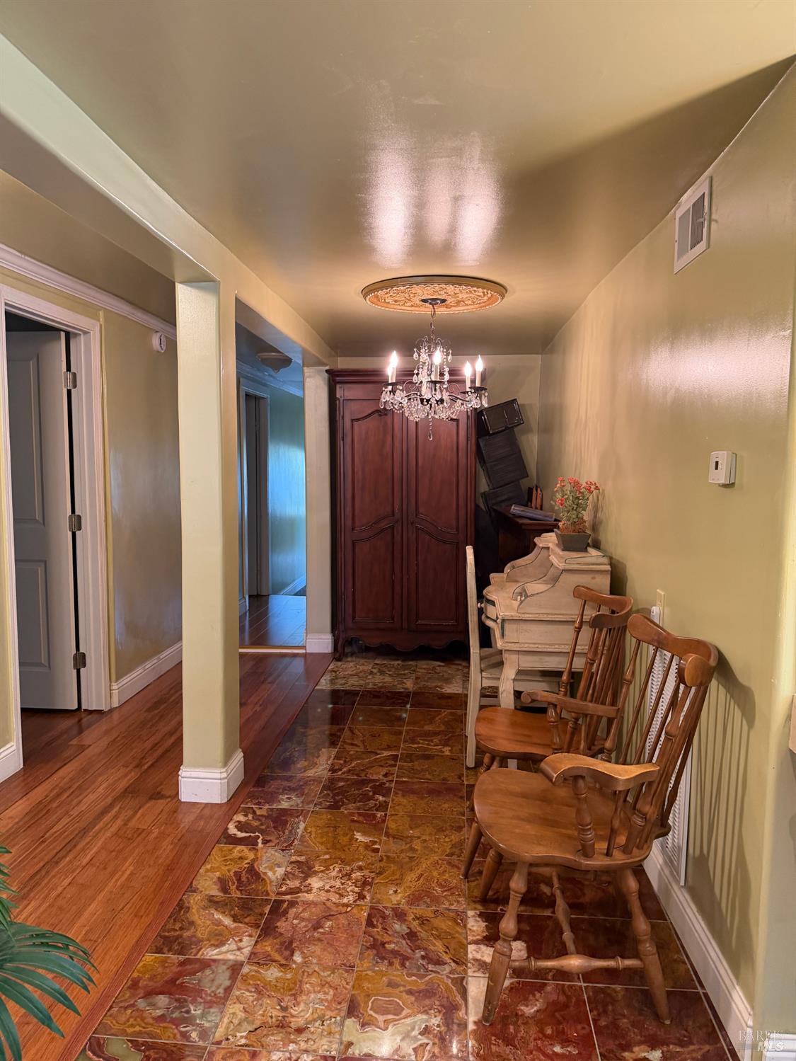 531 York Street Vallejo CA 94590