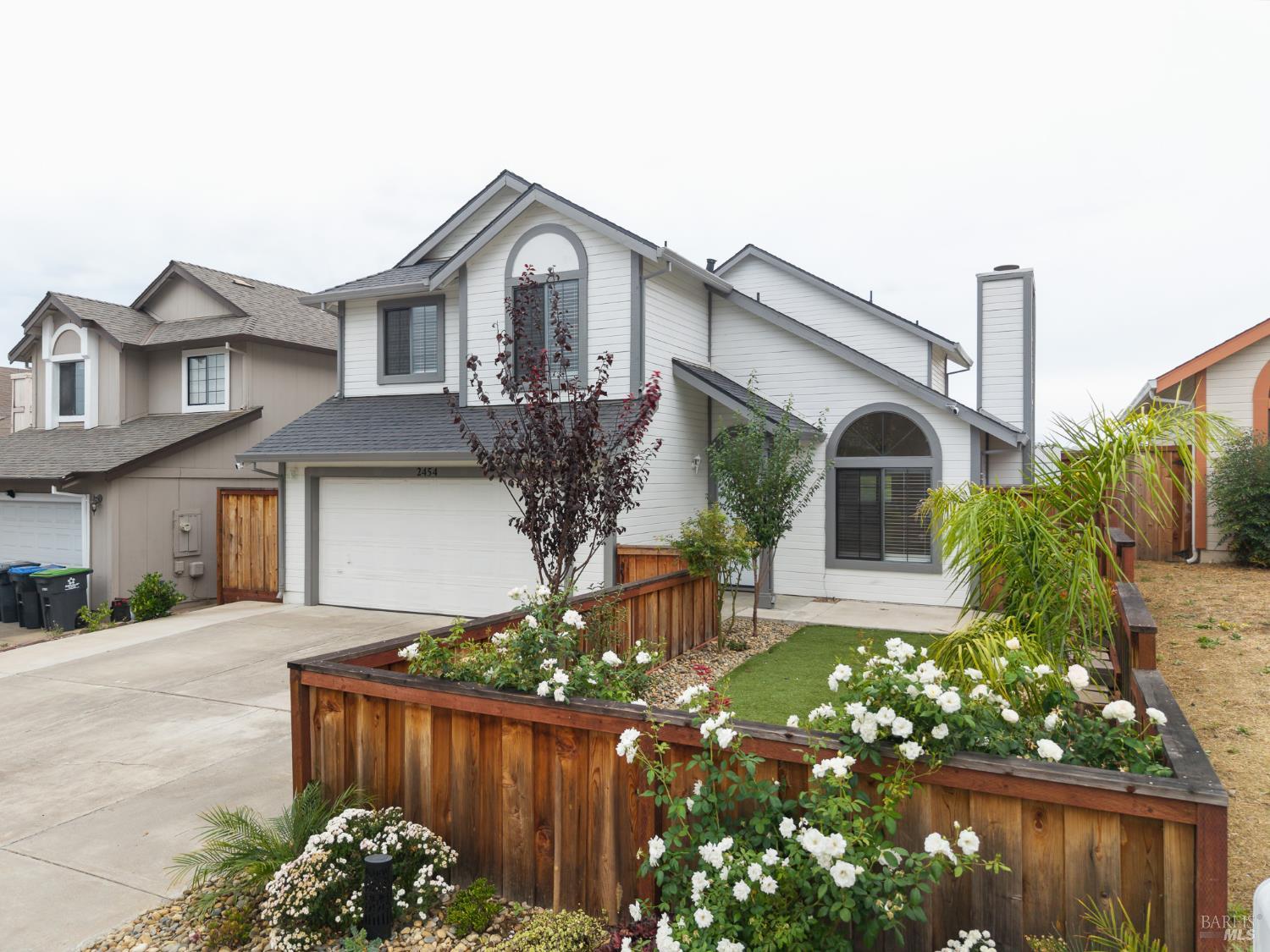 2454 Vista Grande Fairfield CA 94534