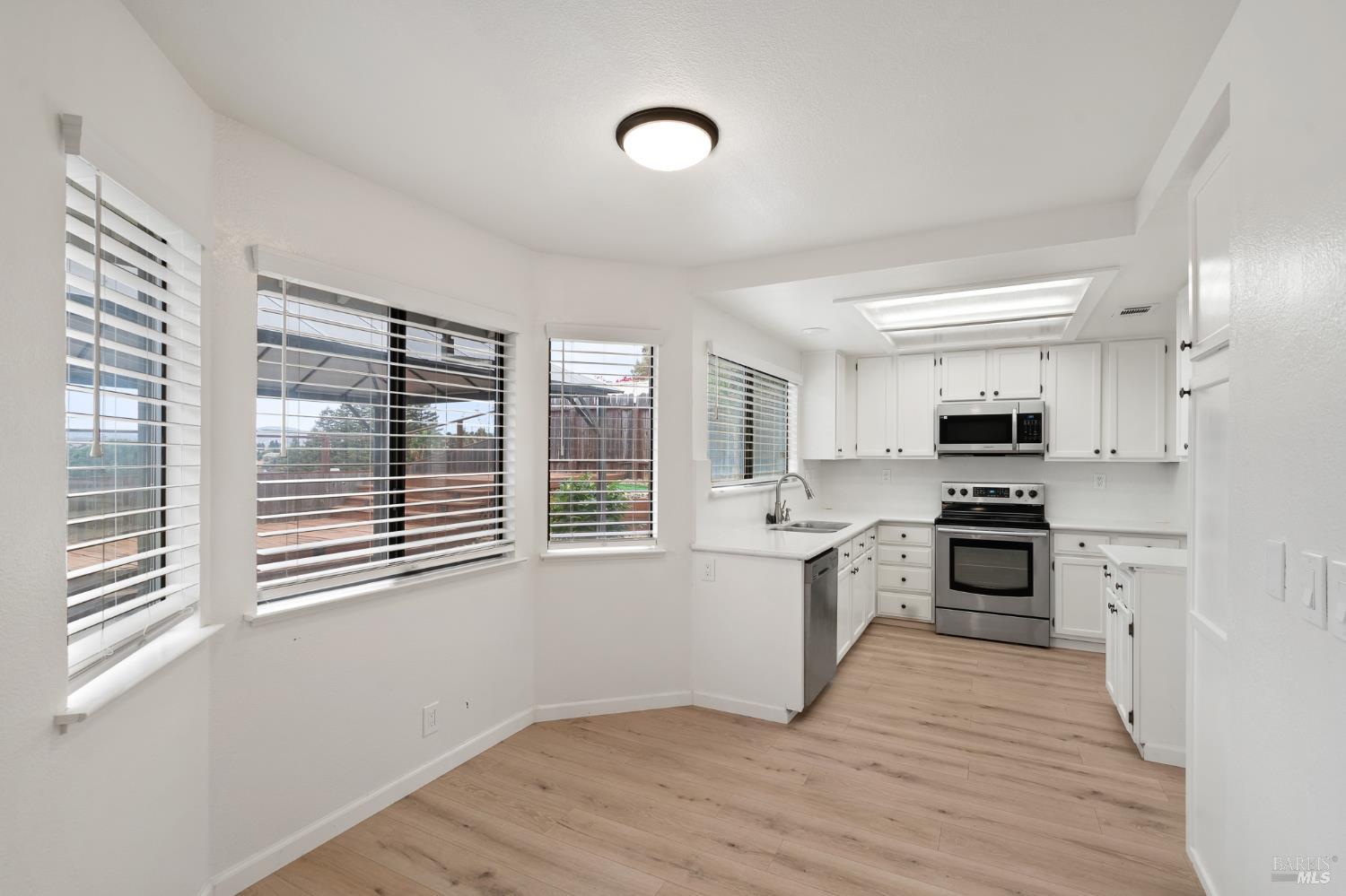 2454 Vista Grande Fairfield CA 94534