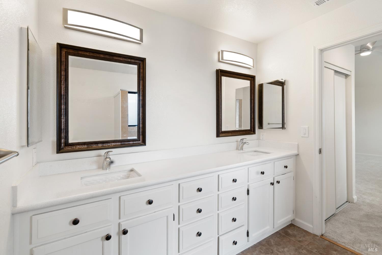 2454 Vista Grande Fairfield CA 94534