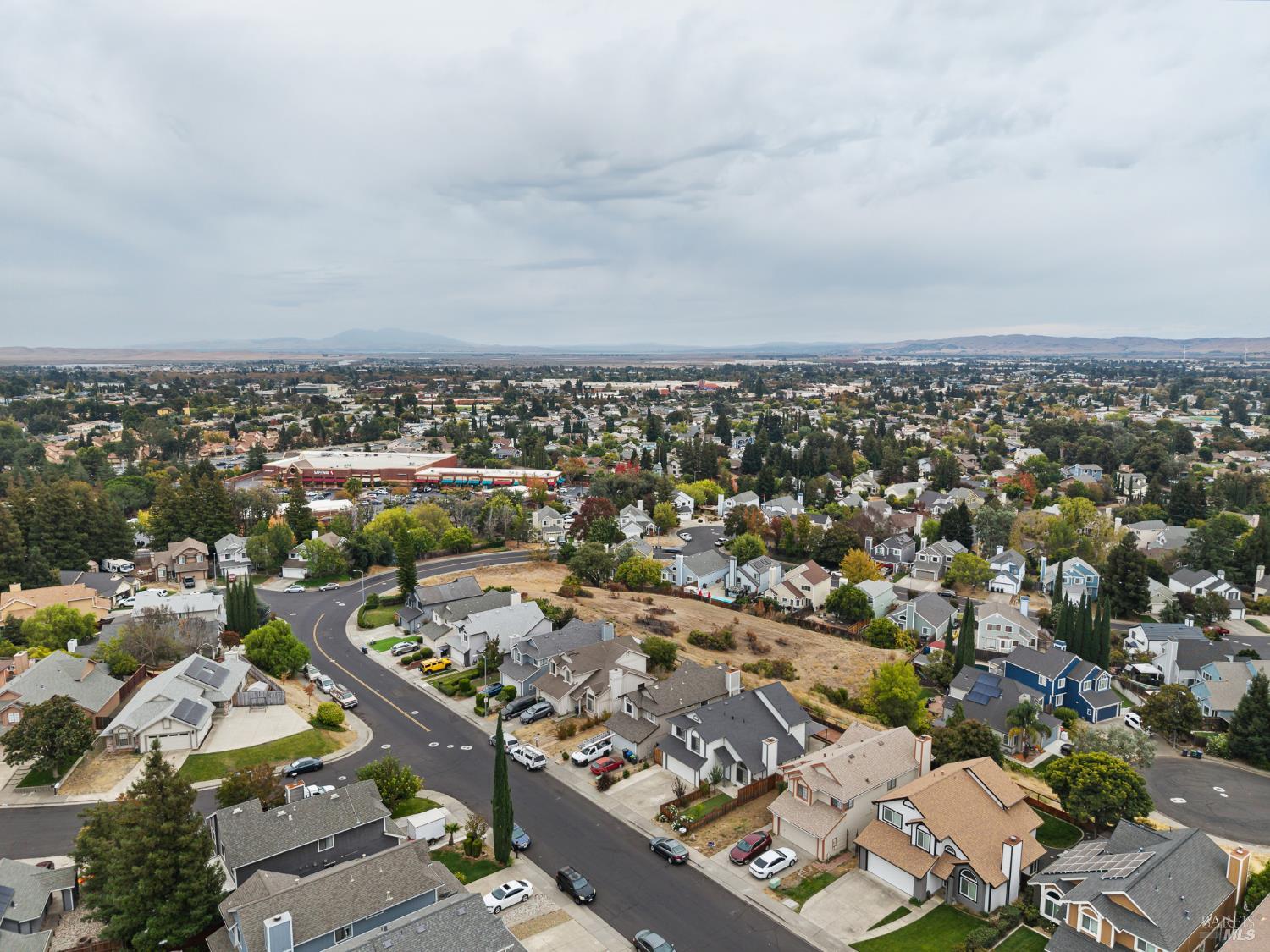 2454 Vista Grande Fairfield CA 94534