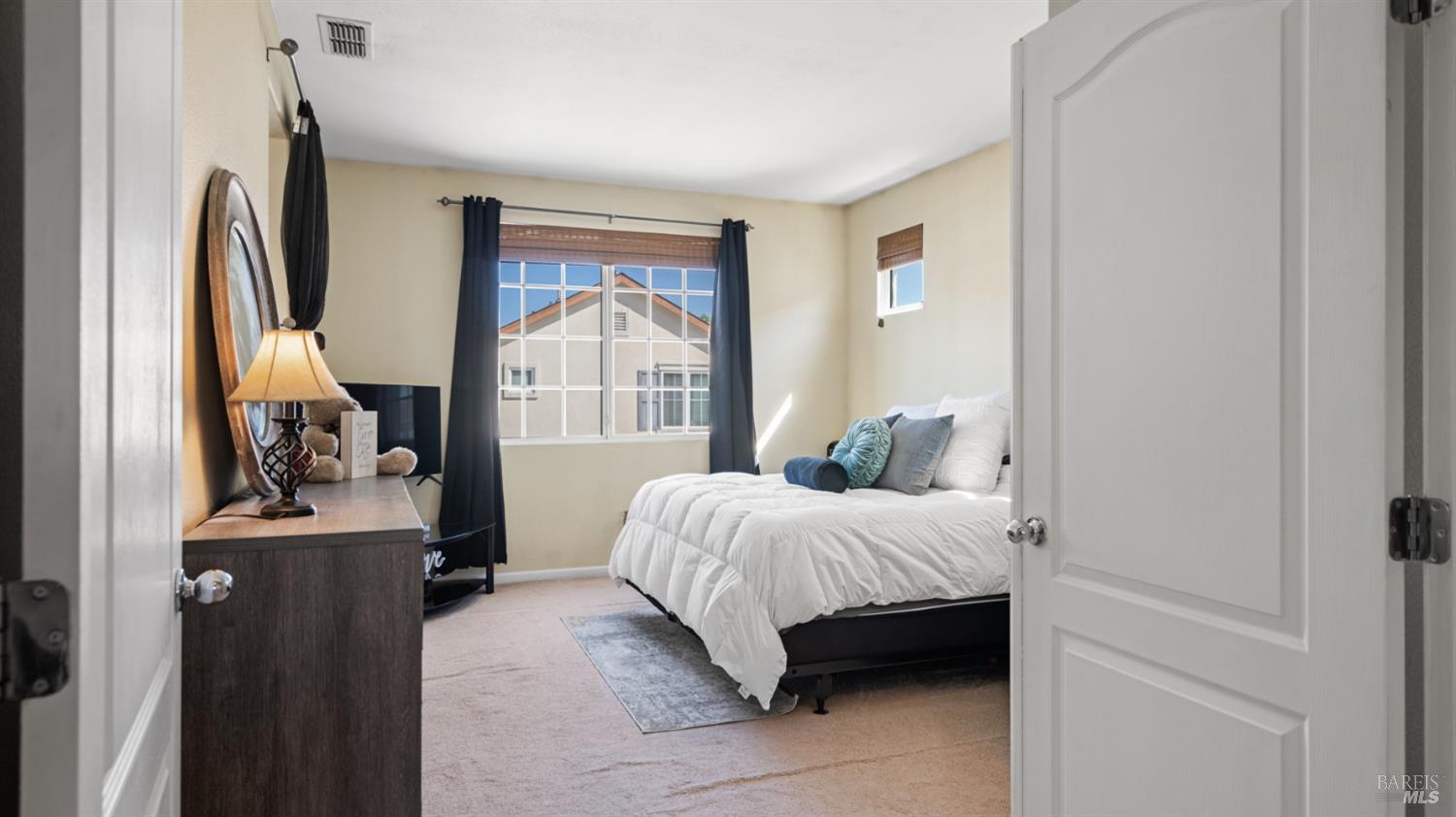 2581 Smith Lane Fairfield CA 94533