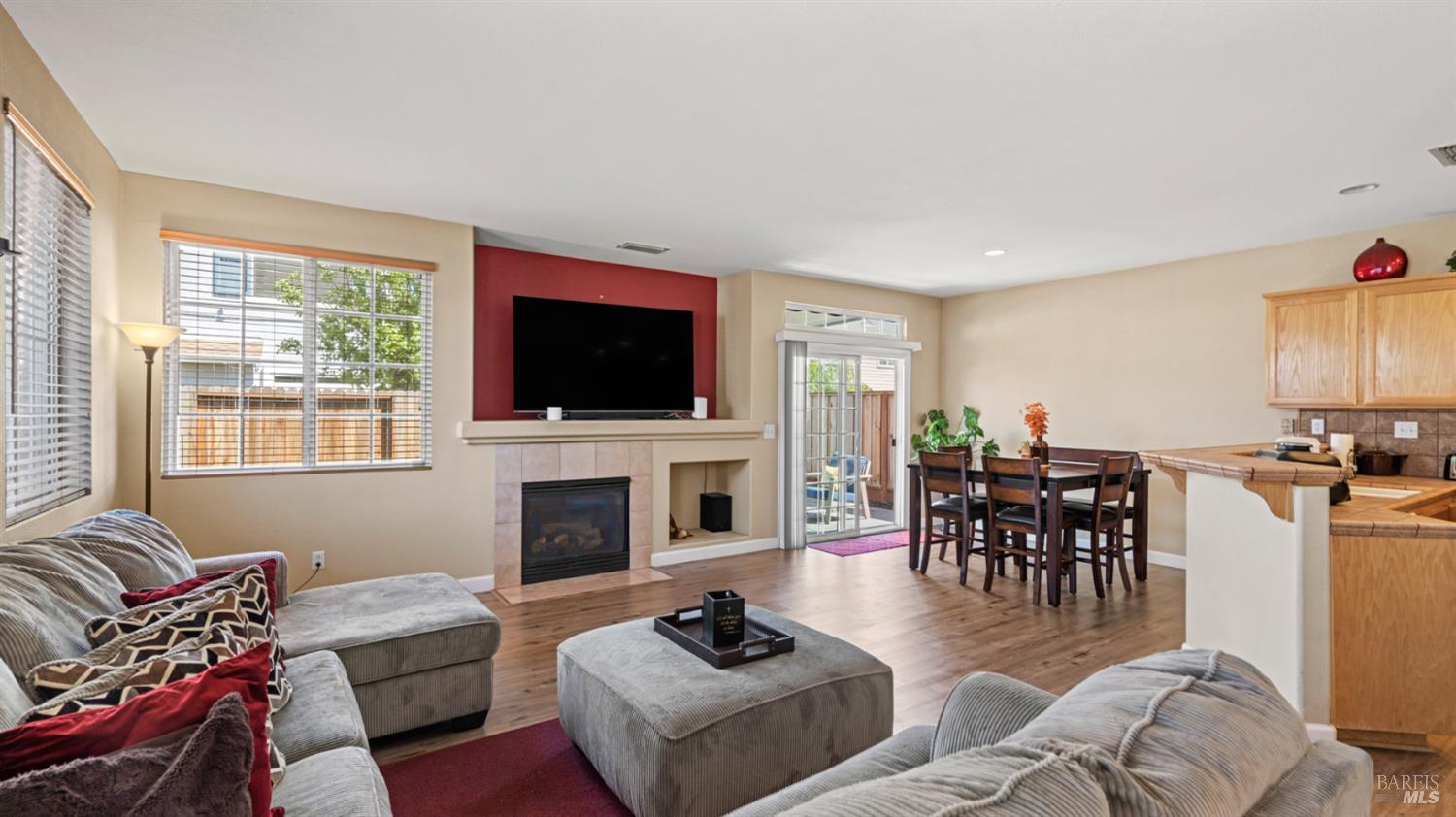 2581 Smith Lane Fairfield CA 94533