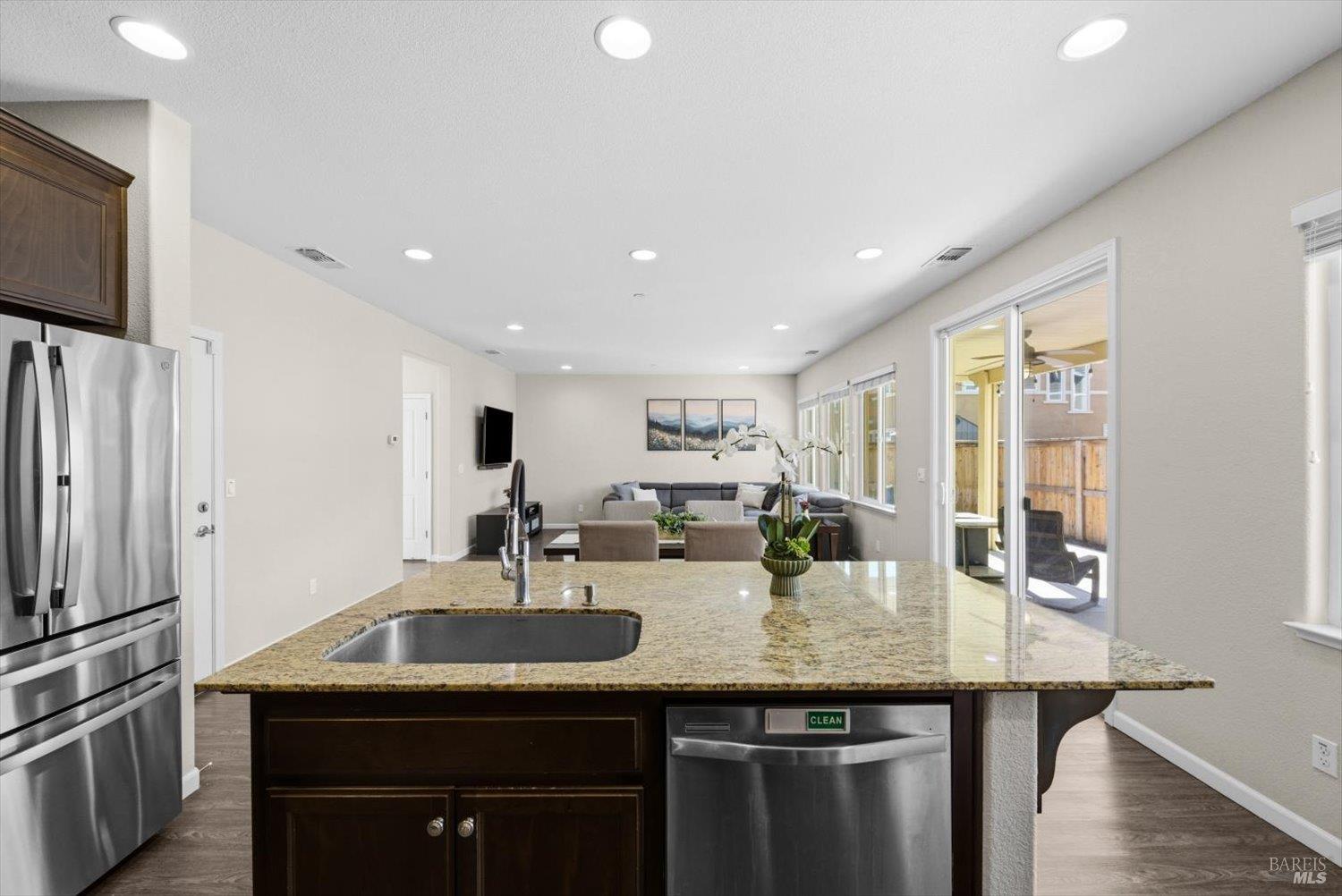 210 Heritage Lane Dixon CA 95620