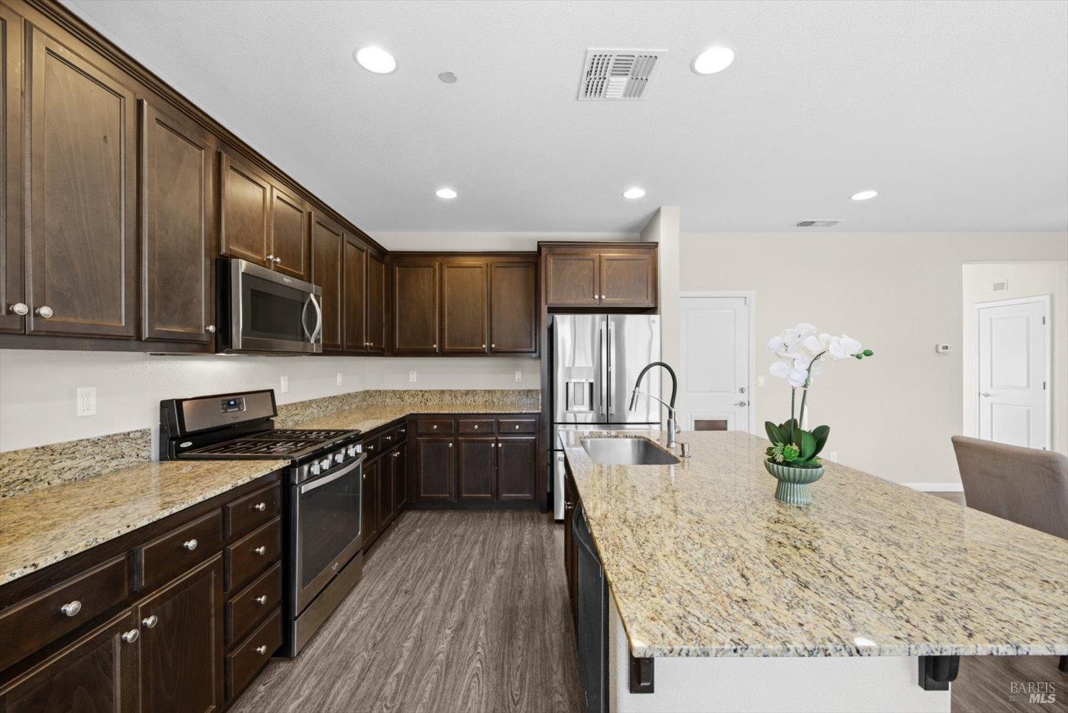 210 Heritage Lane Dixon CA 95620