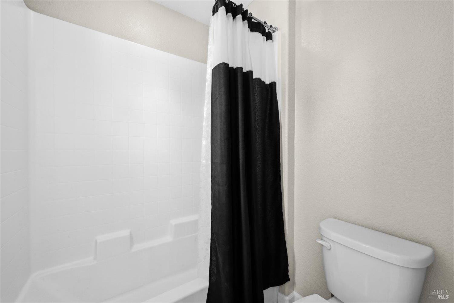210 Heritage Lane Dixon CA 95620