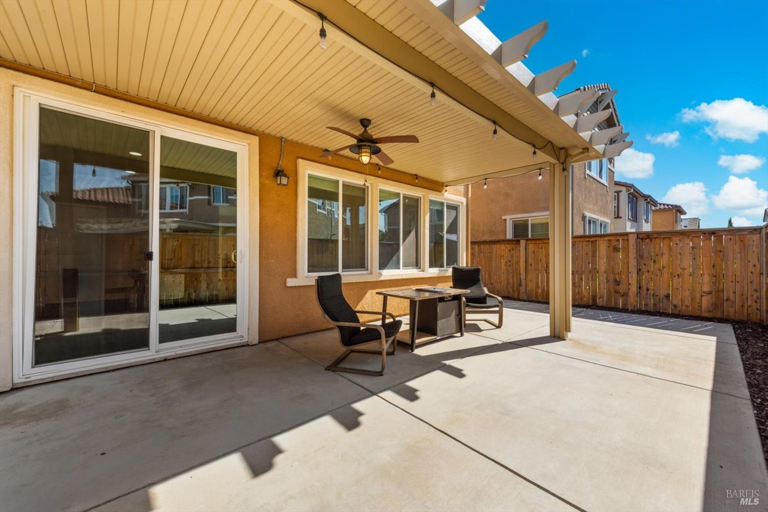 210 Heritage Lane Dixon CA 95620