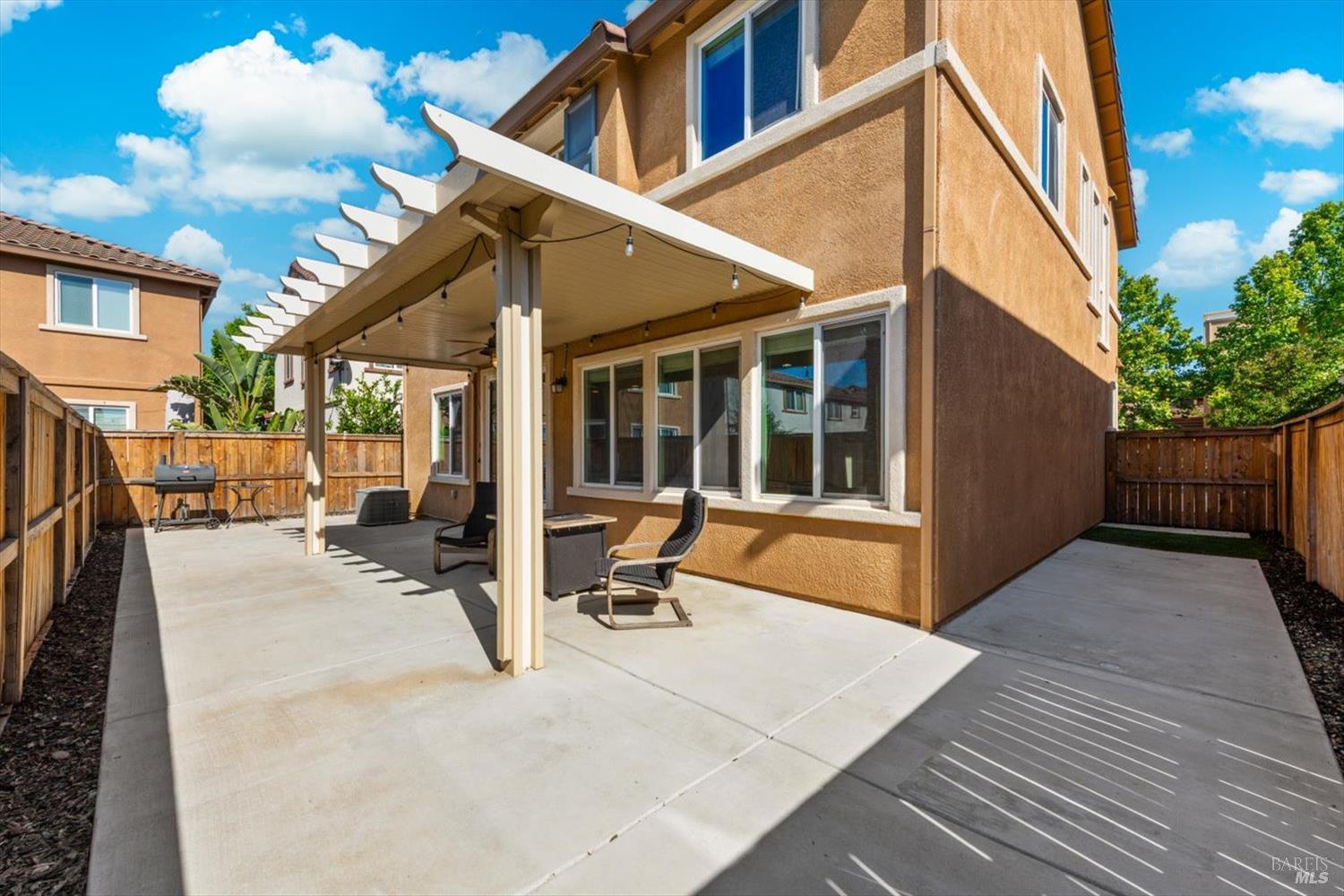 210 Heritage Lane Dixon CA 95620