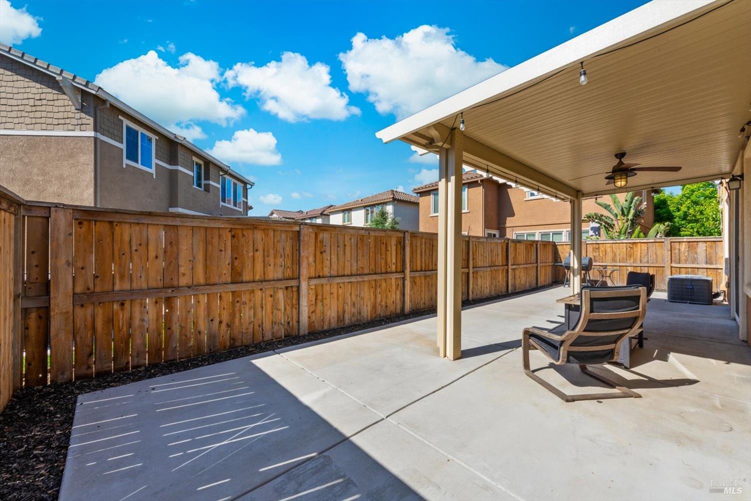 210 Heritage Lane Dixon CA 95620