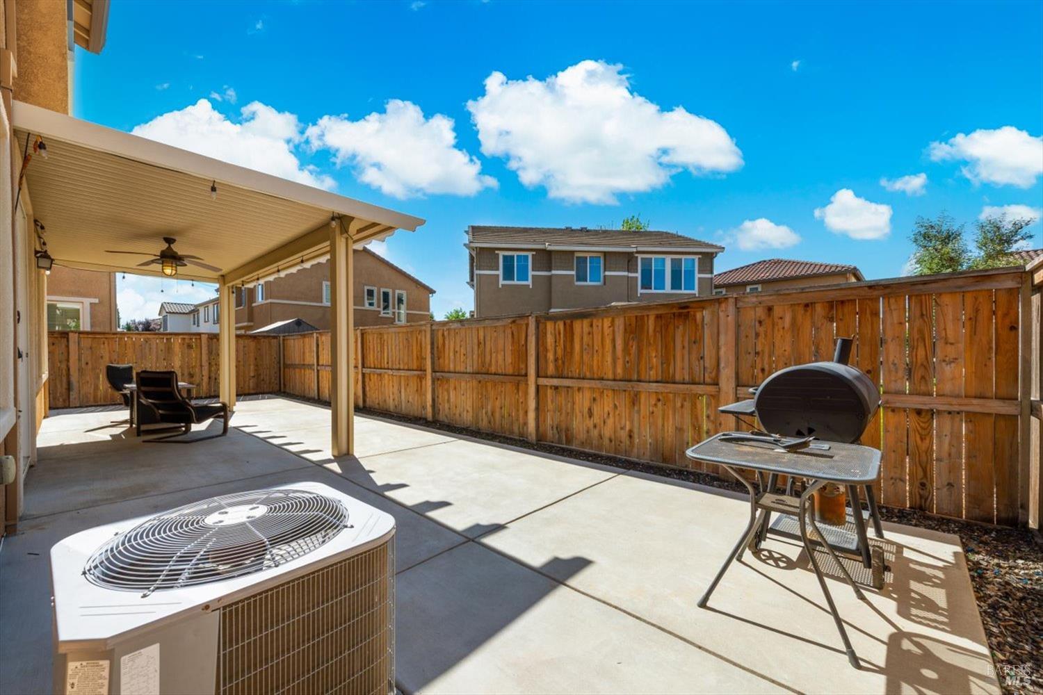 210 Heritage Lane Dixon CA 95620