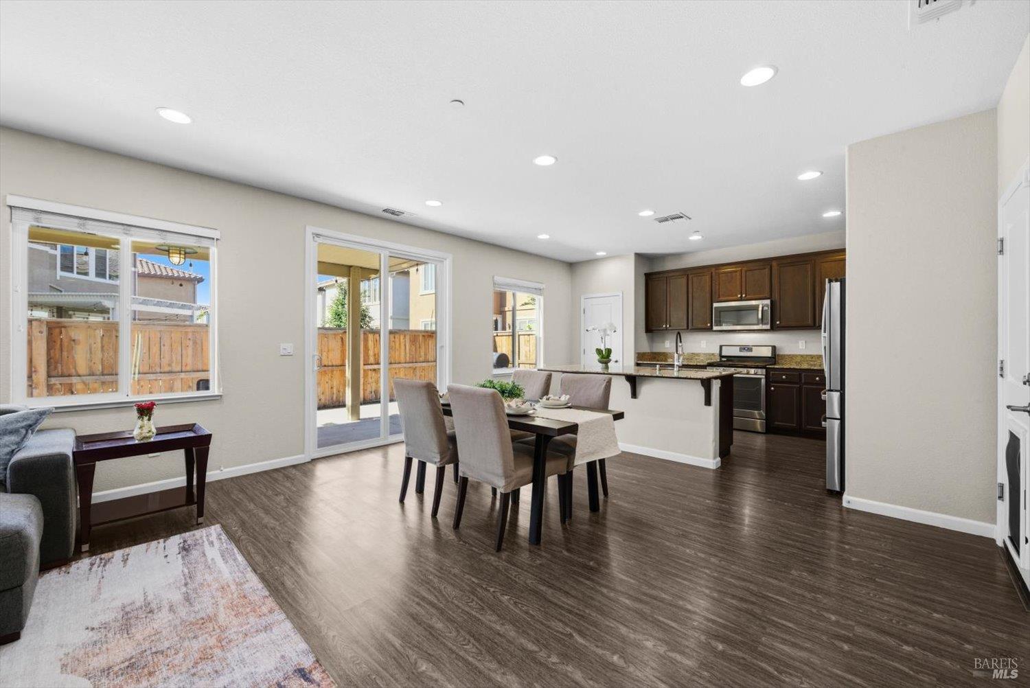 210 Heritage Lane Dixon CA 95620