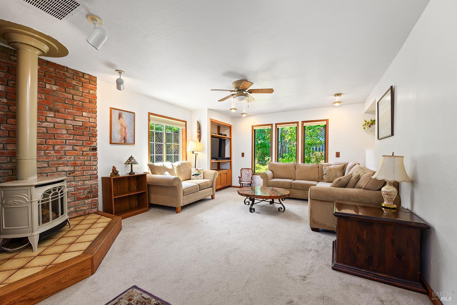 7350 Fircrest Avenue Sebastopol CA 95472