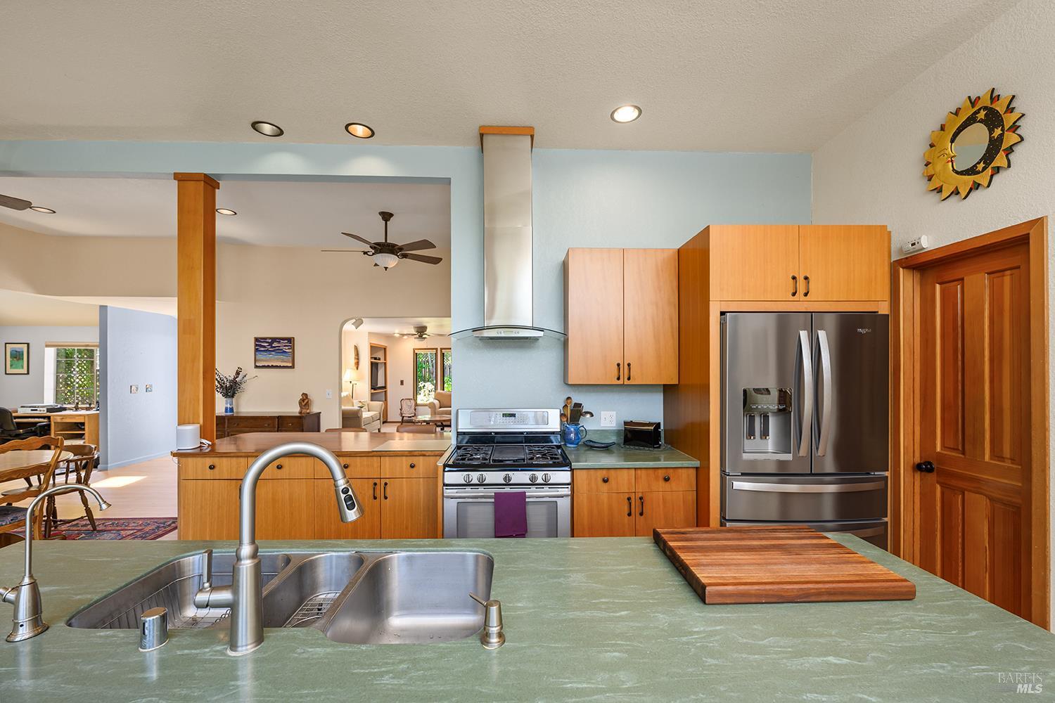 7350 Fircrest Avenue Sebastopol CA 95472