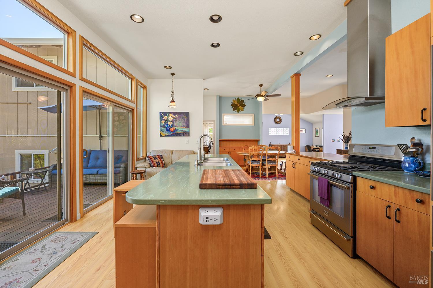 7350 Fircrest Avenue Sebastopol CA 95472