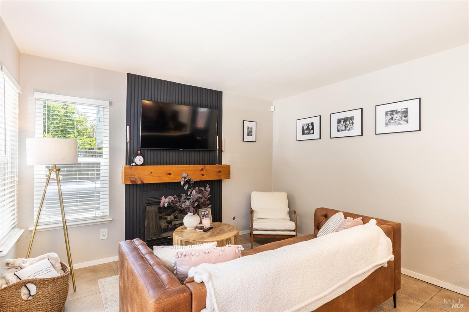 355 Pollard Way Windsor CA 95492