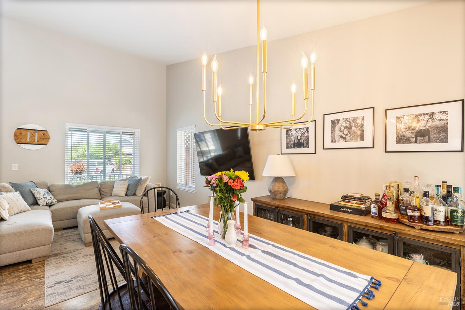 355 Pollard Way Windsor CA 95492