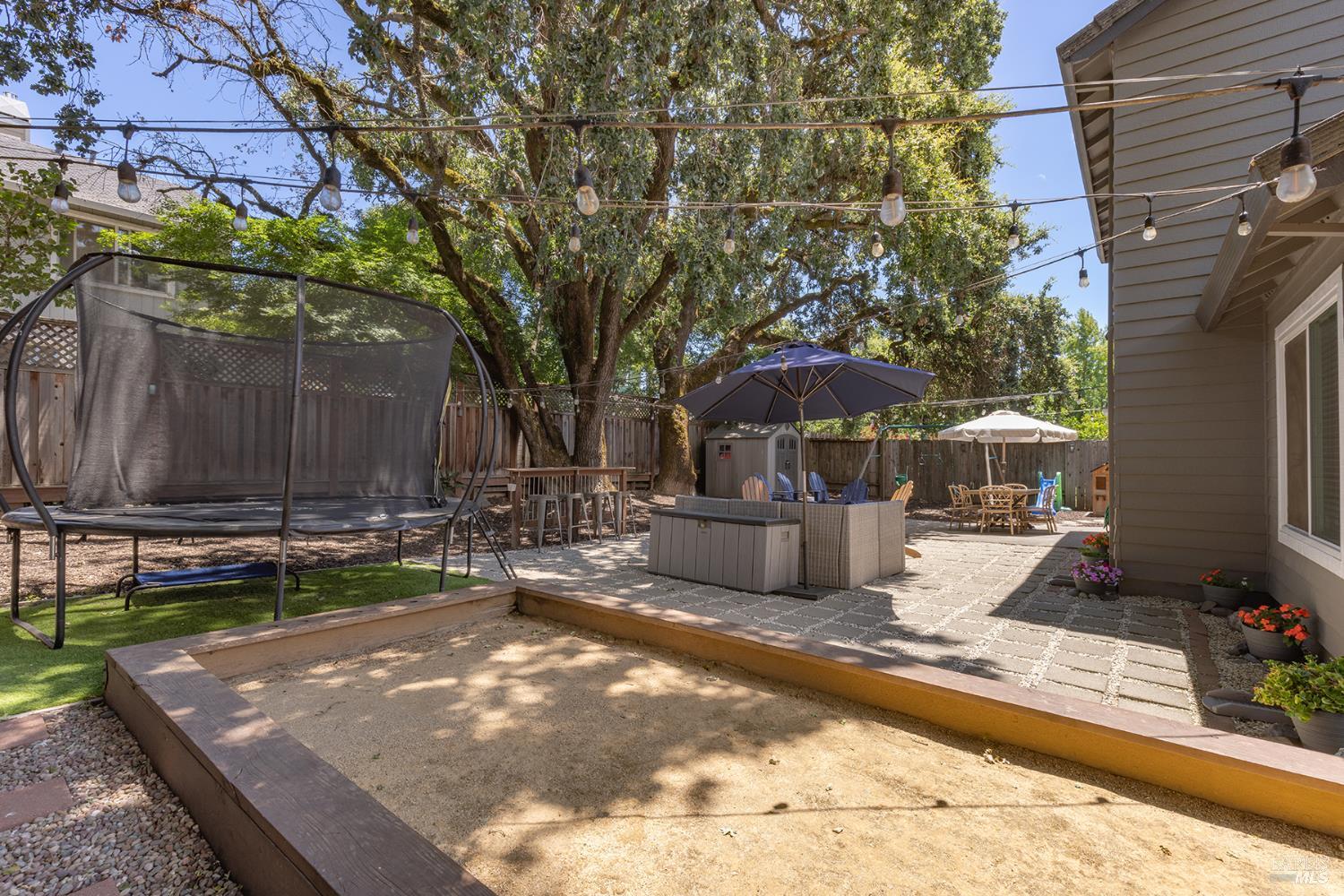 355 Pollard Way Windsor CA 95492